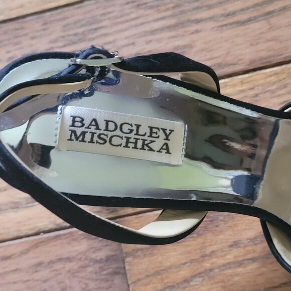 NIB Badgley Mischka Carlise Satin Slingback with Singular Rose, sz 8.5 - Picture 12 of 14